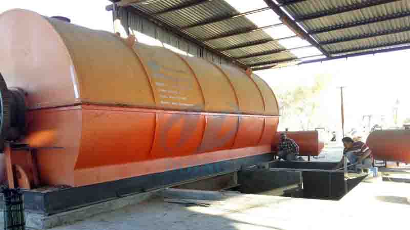 10T waste tyre recycling pyrolysis plant installed in Monterrey, Mexico