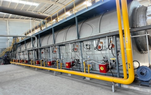 Fully continuous waste plastic to oil machine