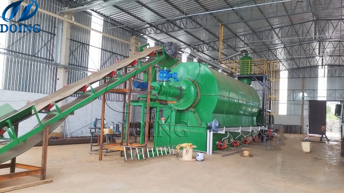 Semi-continuous waste tyre recycling pyrolysis machine in Brazil